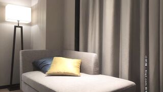 【小宝寻花】约了个颜值不错毛衣妹子啪啪，口交上位骑乘抽插大力猛操呻吟